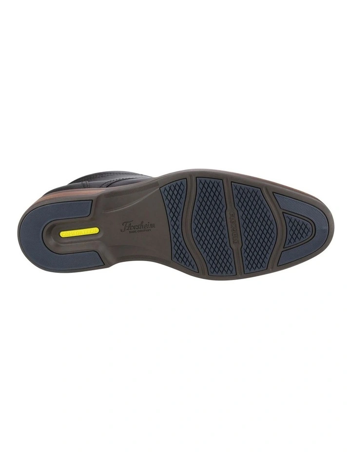 Traveller Plain Toe Chukka Boot in Black image 7