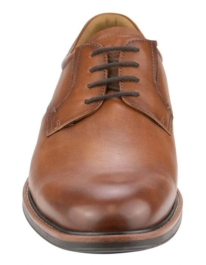 Traveller Plain Toe Derby Shoe in Tan image 2