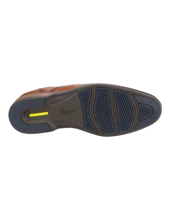 Traveller Plain Toe Derby Shoe in Tan image 7