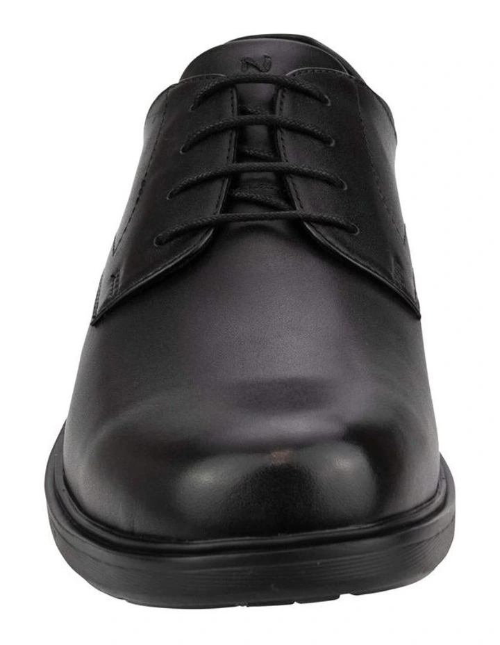 Kore Pro Plain Shoes in Black image 2