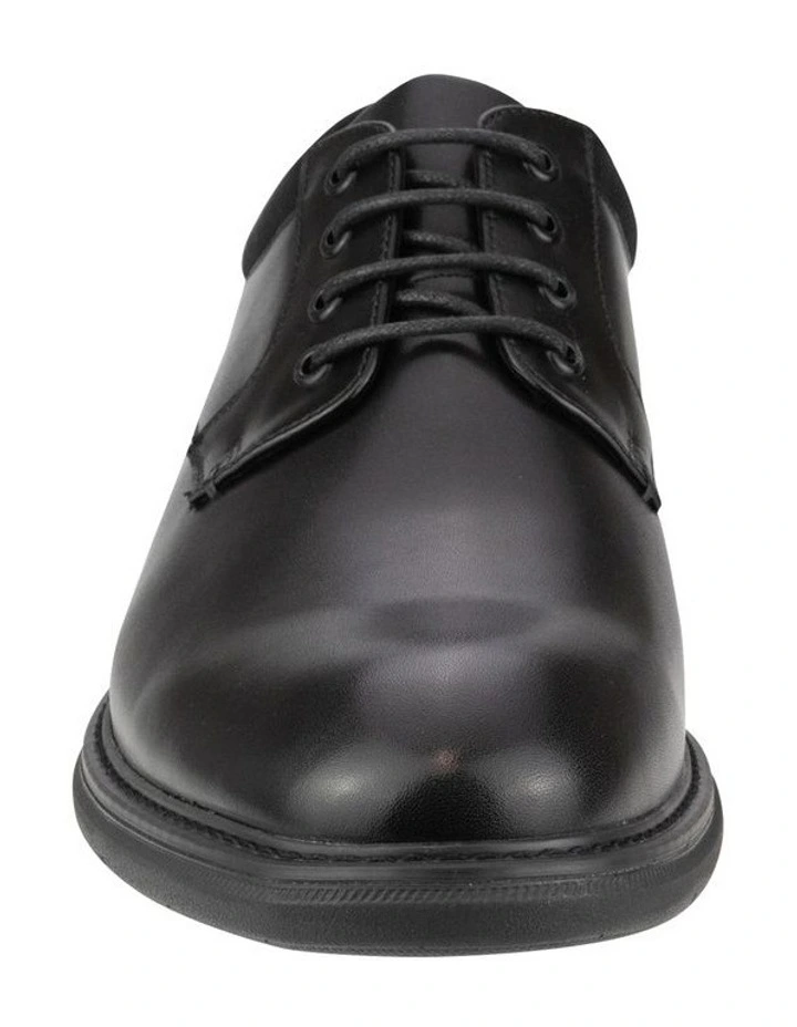 Chase Plain Shoes in Black image 2