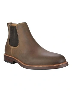 Anthem Plain Toe Chelsea Boot in Cigar