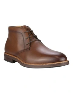 Anthem Plain Toe Chukka Boot in Brown