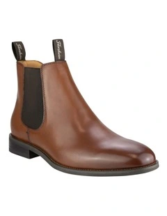 Chadwick Plain Toe Chelsea Boot in Tan