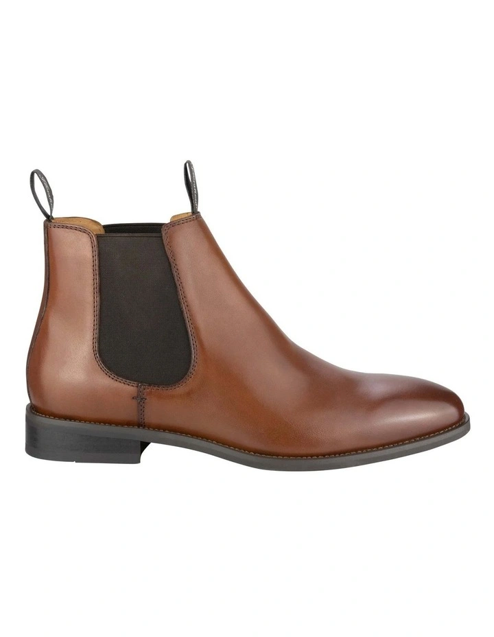 Chadwick Plain Toe Chelsea Boot in Tan image 5