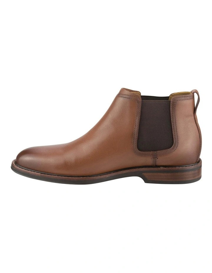 Traveller Plain Toe Chelsea Boot in Tan image 5