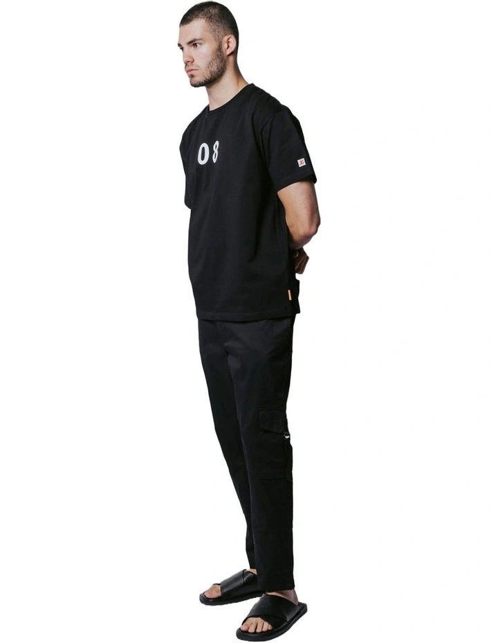 08 T-shirt in Black image 4
