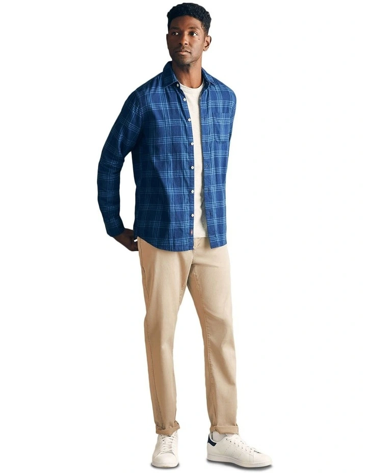 Sunwashed Chambray Shirt in Navy image 3