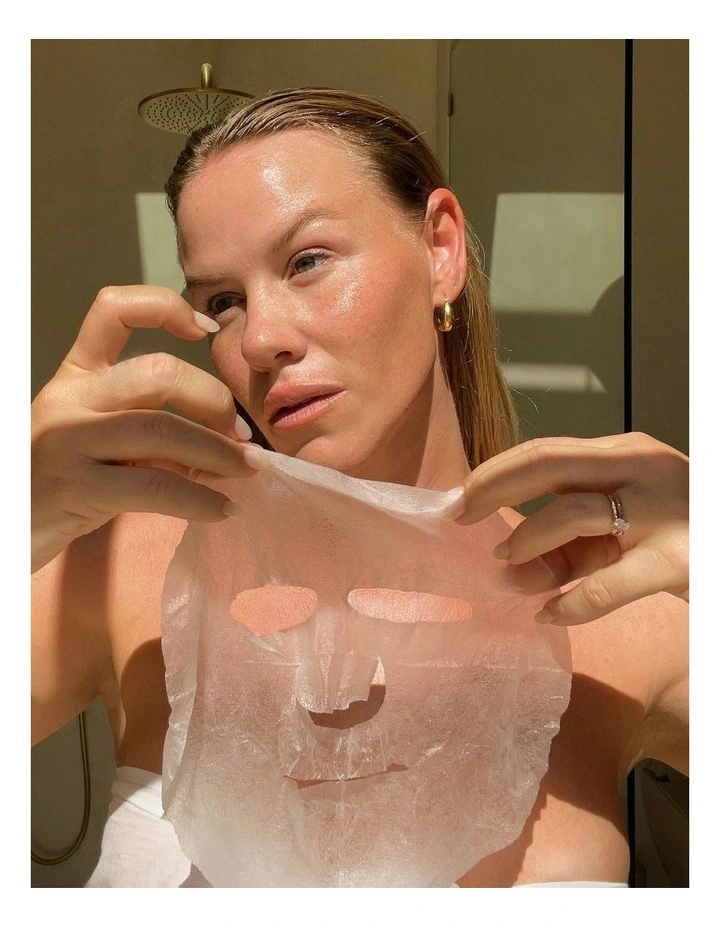 Collagen Essence Hydrating Face Mask 1pc image 2