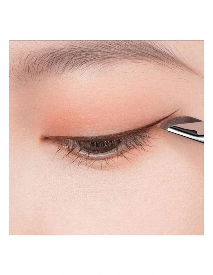 Nomudging Brush Liner image 5