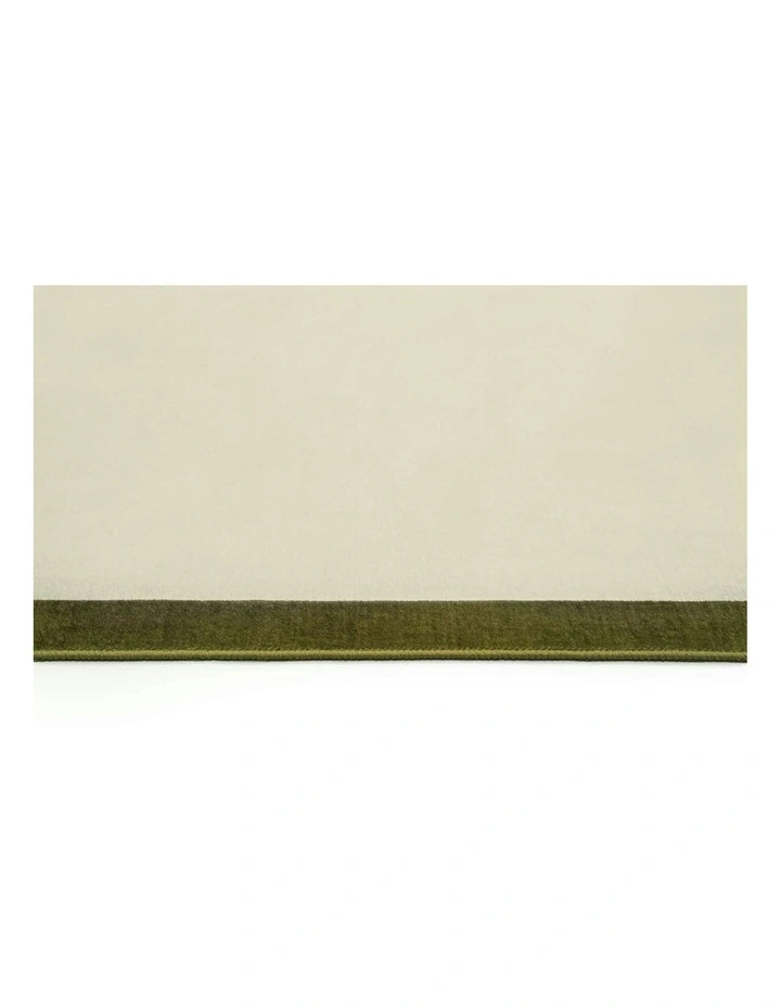 Fasano Scalloped Washable Rug in Green image 3
