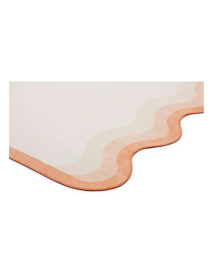 Bitonto Scalloped Washable Rug in Peach image 2