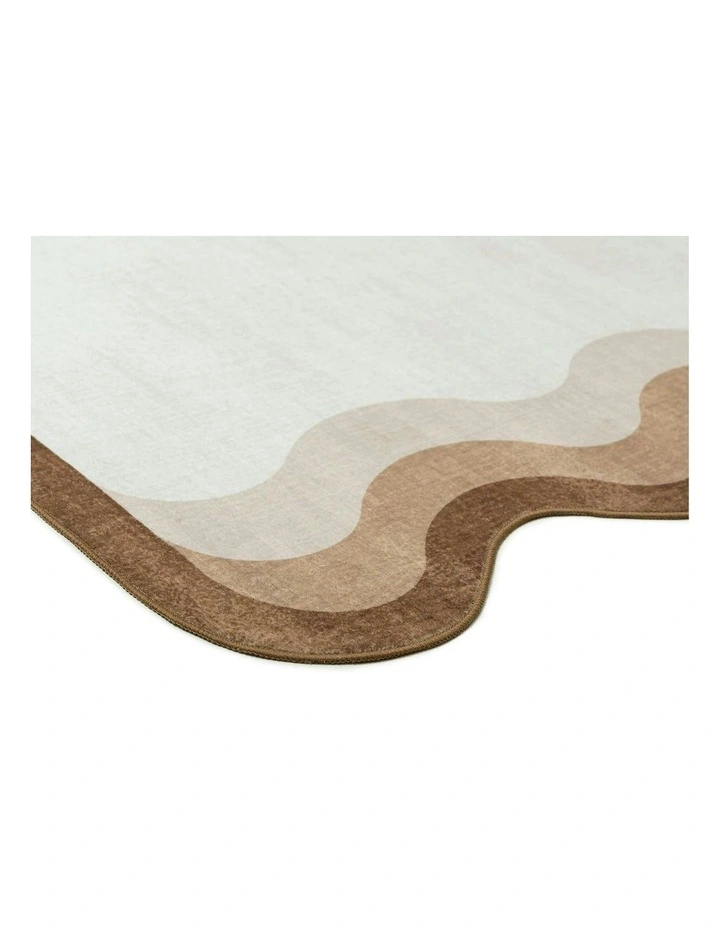 Matera Scalloped Washable Rug in Brown image 2