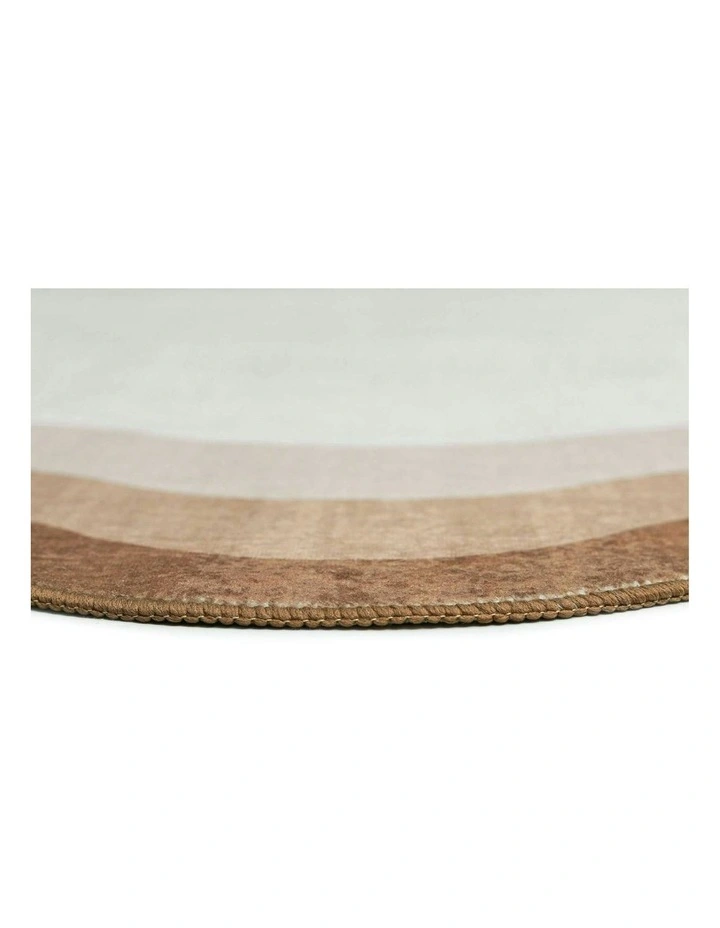 Matera Scalloped Washable Rug in Brown image 5