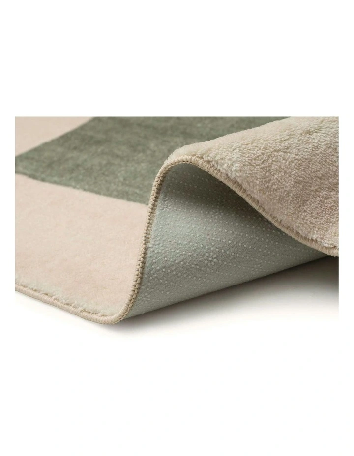 Edenwald Printed Washable Rug in Green image 4