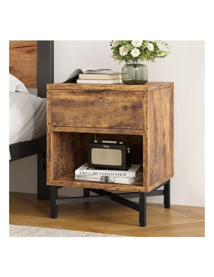 Retro Bedside Table in Oak image 2