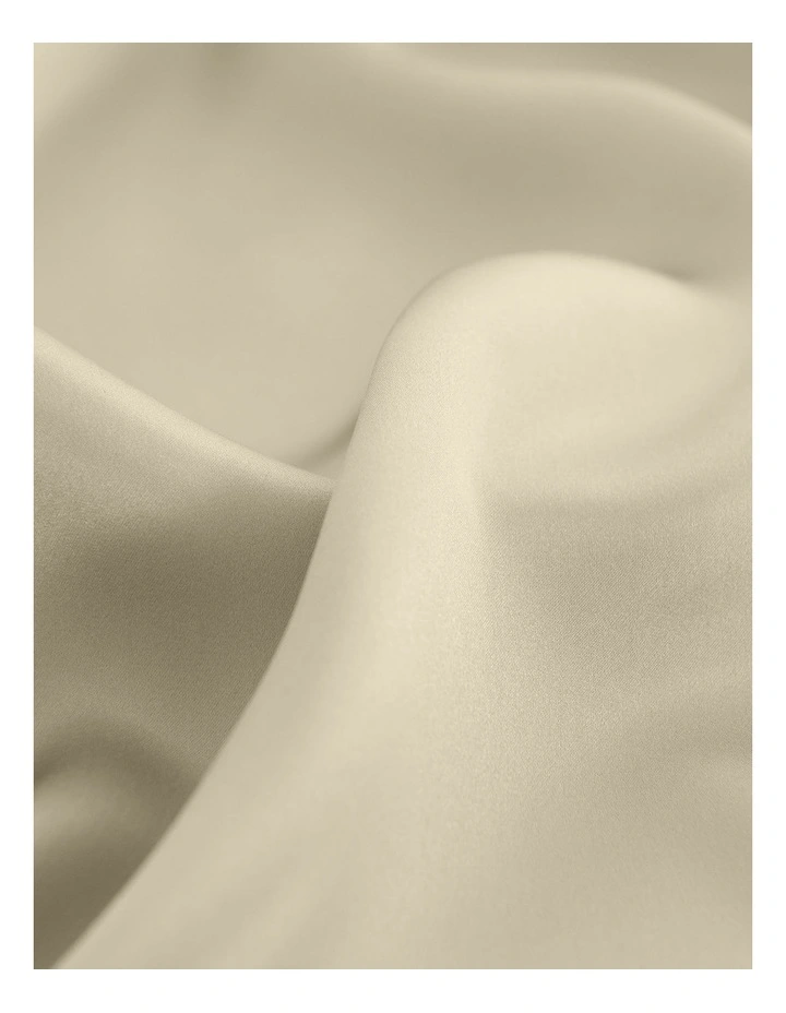 Mulberry Silk Pillowcase Twin Pack with Gift Box (51x76cm) in Champagne image 3