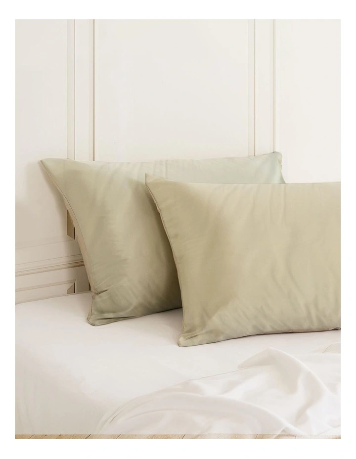 Mulberry Silk Pillowcase Twin Pack with Gift Box (51x76cm) in Champagne image 5