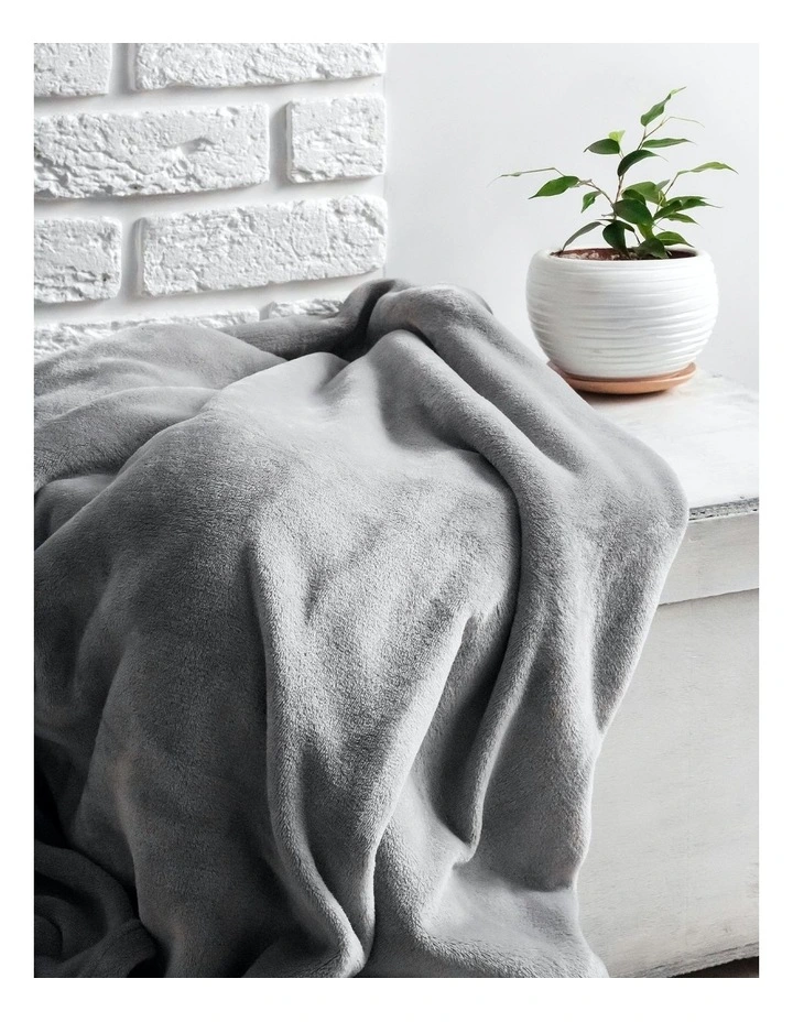 Thermolux Heated Electric Fleece Polyester Throw 160x120cm in Grey image 2