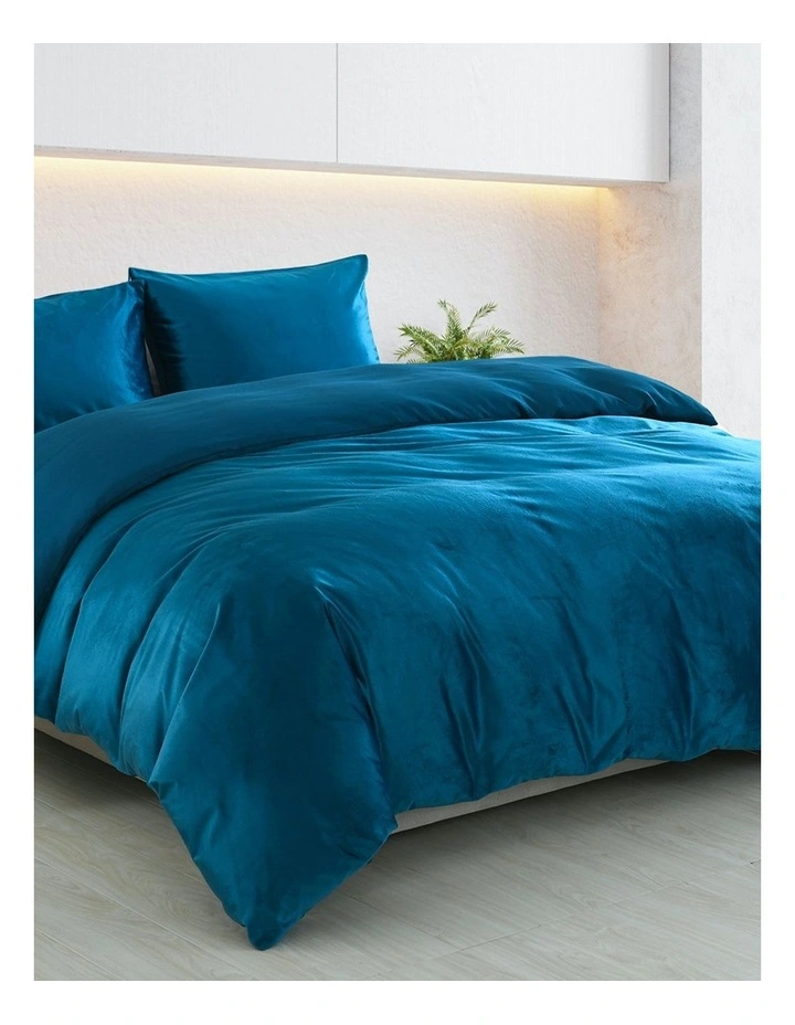 Velvet Quilt Cover Set in Navy image 1