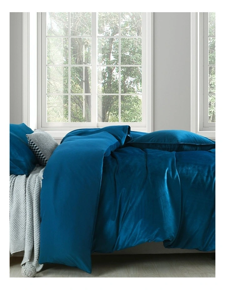 Velvet Quilt Cover Set in Navy image 3