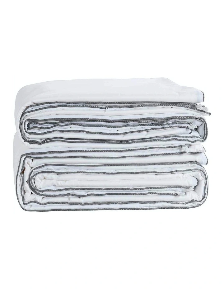 100% Silk Filled Eco-Lux Quilt 300GSM in White image 5