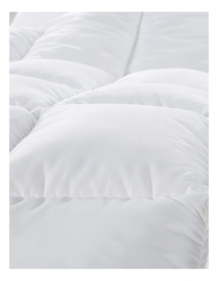 Royal Comfort 95 Goose Feather 5 Down 500GSM All Seasons Quilt in