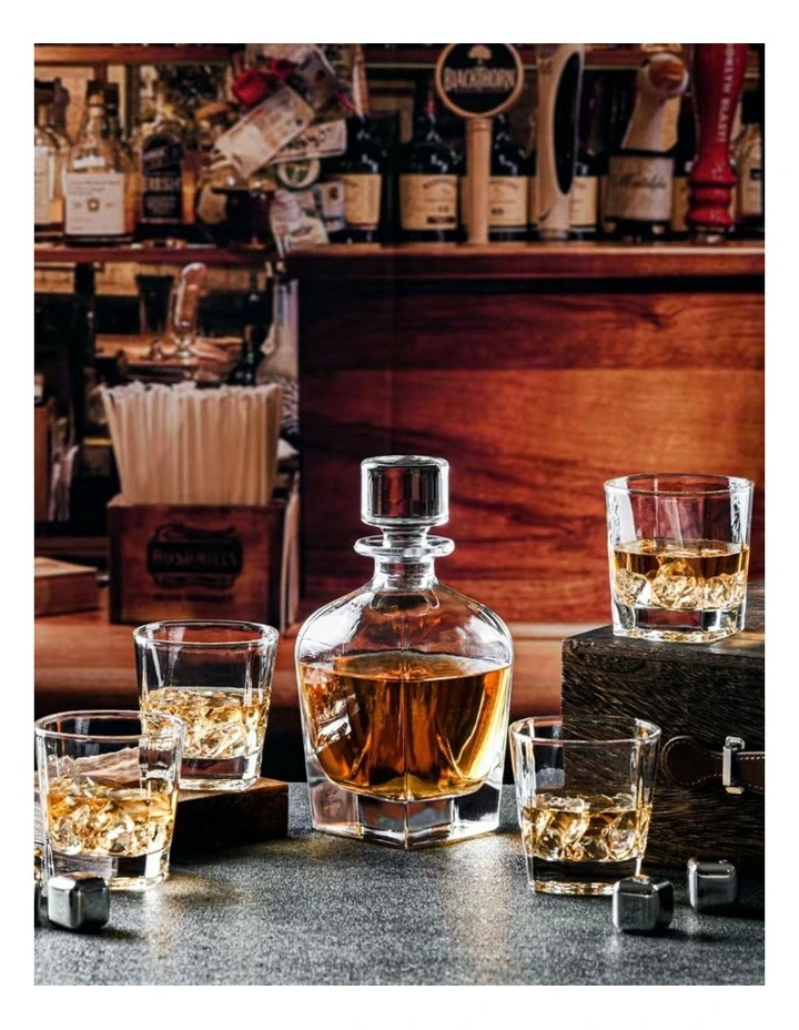Novare Whiskey Decanter Bottle With 4 Whiskey Glasses Set image 2