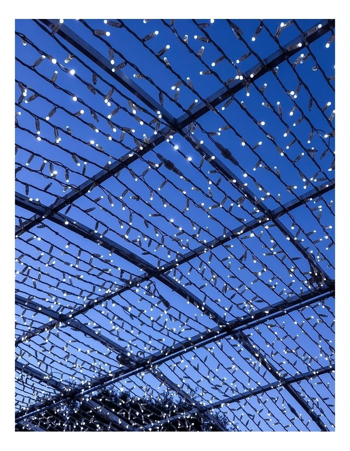 LumiFx 200 LED Solar Powered 8 Light Effects String 10M in Warm White image 3