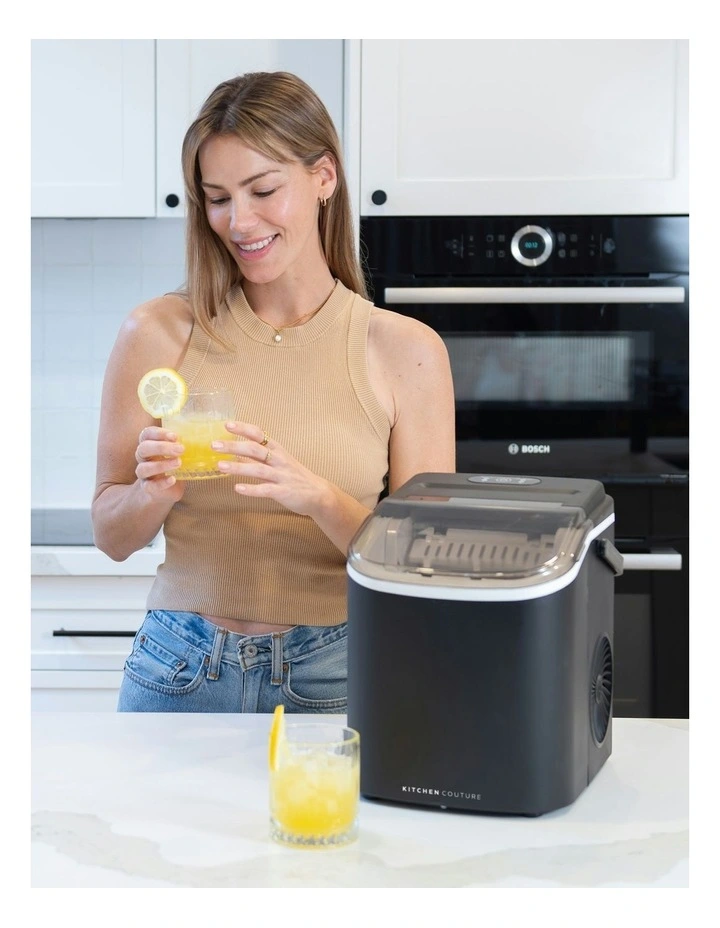 Kitchen Couture Compact Benchtop Ice Maker in Black image 3