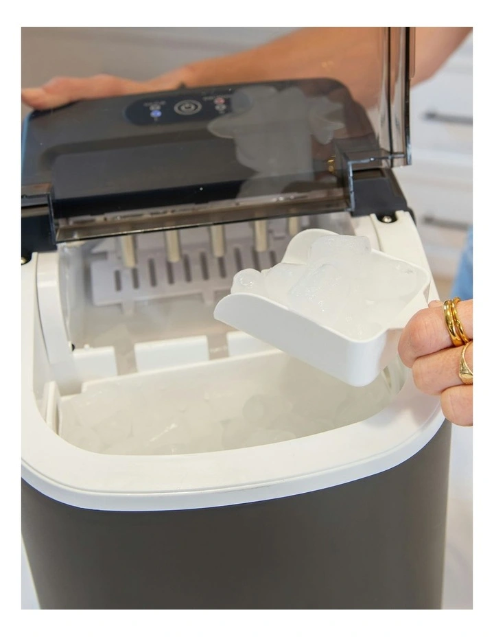 Kitchen Couture Compact Benchtop Ice Maker in Black image 5