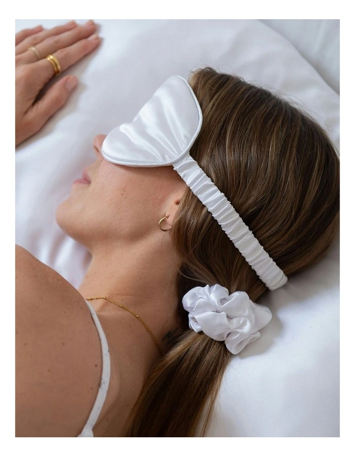 Pure Mulberry Silk Sleep Set in White image 2