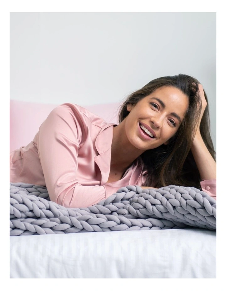 Chunky Hand Knit Thick Weighted Blanket Plush 6.3kg 203cm x 153cm in Grey image 3