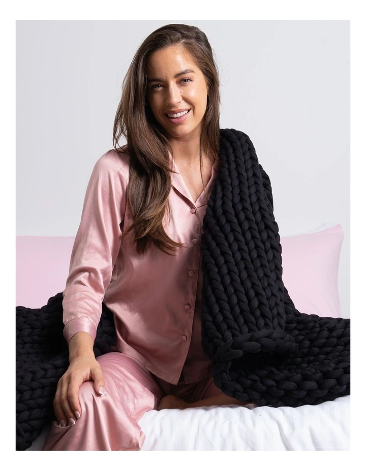 Chunky Hand Knit Thick Weighted Blanket Plush 6.3KG 203x153cm in Charcoal image 3
