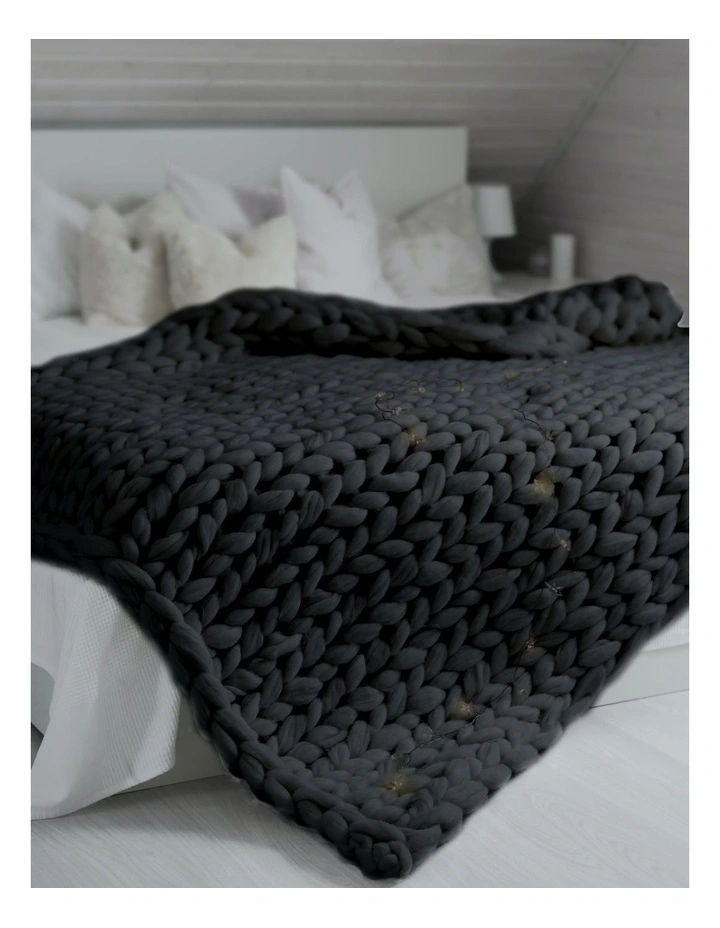 Chunky Hand Knit Thick Weighted Blanket Plush 6.3KG 203x153cm in Charcoal image 4