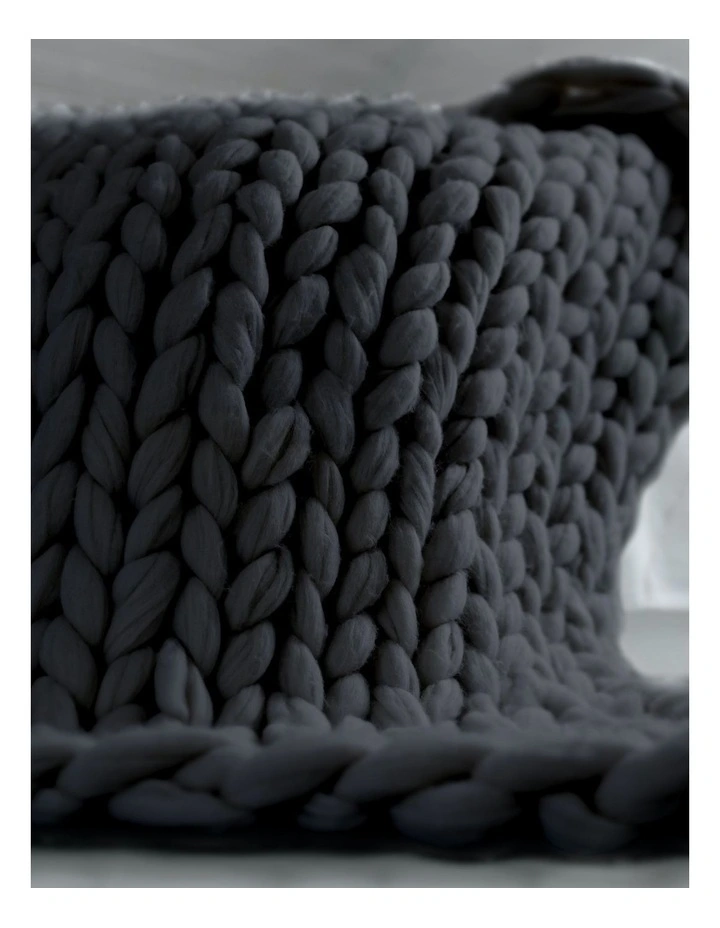 Chunky Hand Knit Thick Weighted Blanket Plush 6.3KG 203x153cm in Charcoal image 5