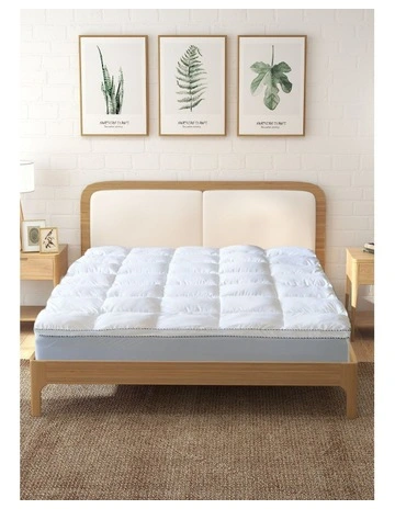 Luxury Bamboo Fabric Mattress Pad Topper Cover in White