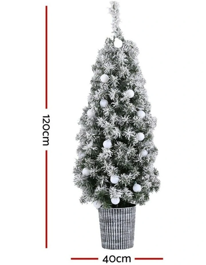 Potted Christmas Tree 1.2m in Green image 3