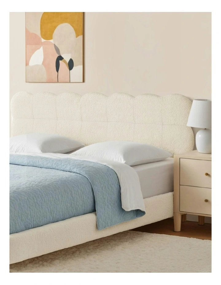 Platform Base Mattress Queen Bed Frame in White image 6