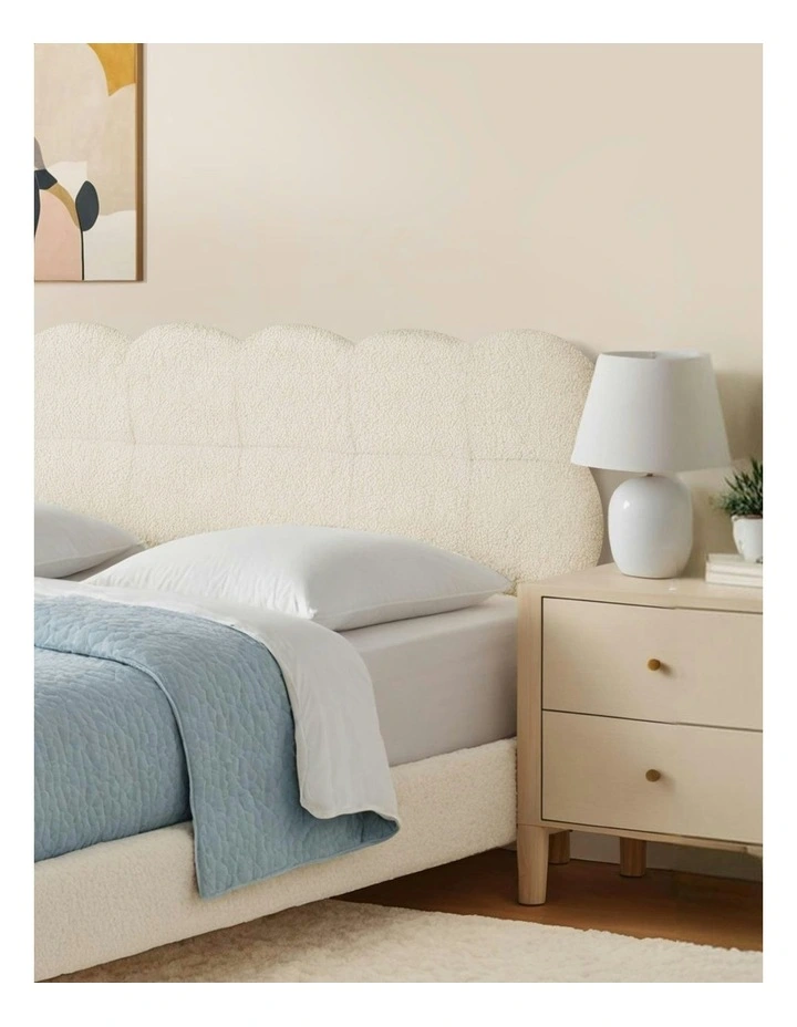 Platform Base Mattress King Bed Frame in White image 6