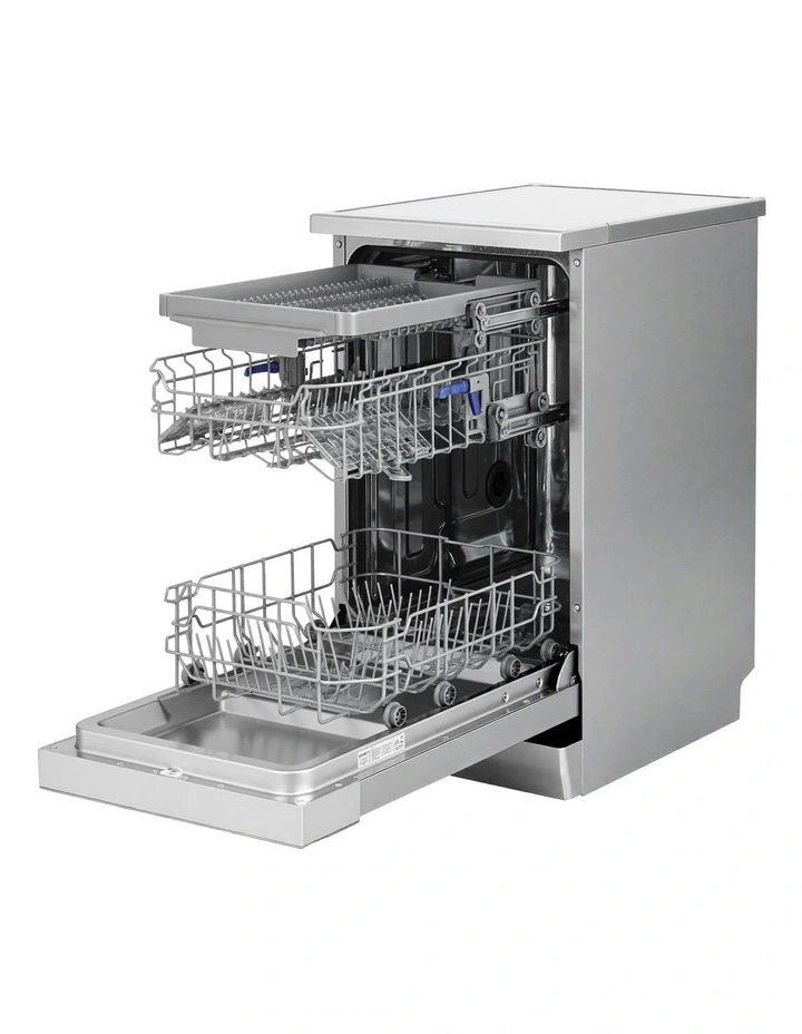 10 Place Settings Freestanding Dishwasher oN Silver image 2