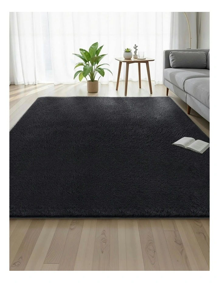 Shaggy Floor Rug 200x290cm in Black image 3