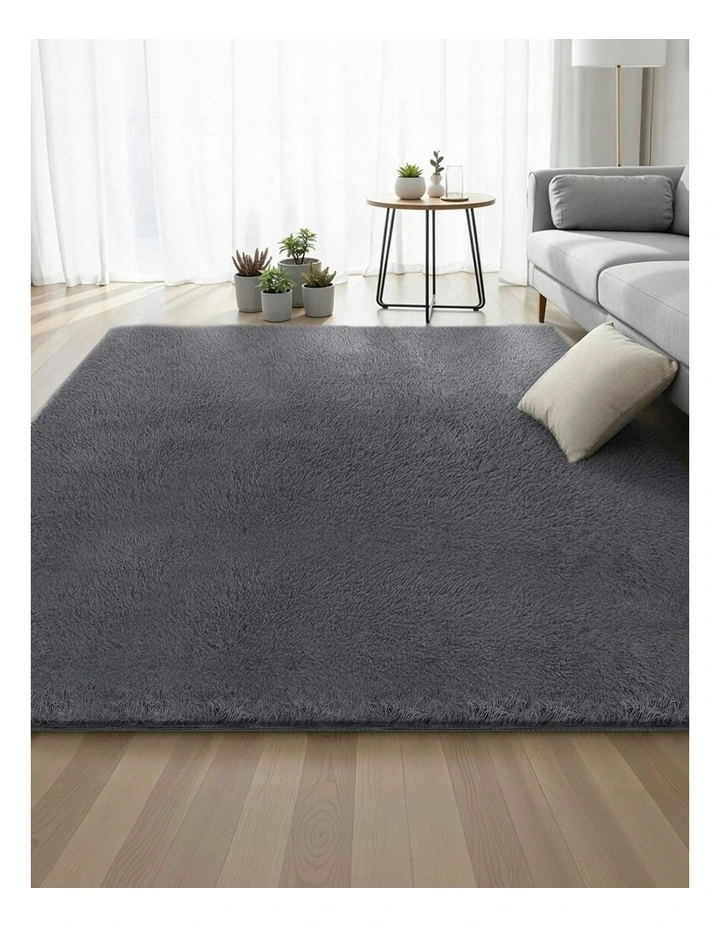 Shaggy Floor Rug in Grey image 3