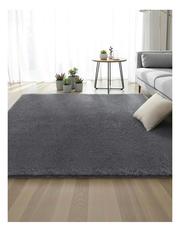 Shaggy Floor Rug in Grey image 3