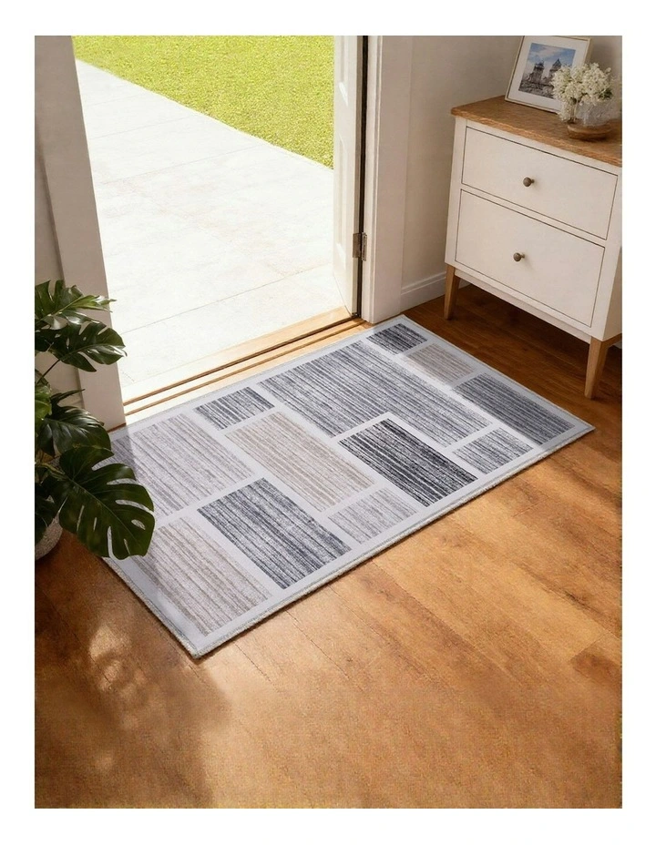 Floor Rug 50X80cm in Multi image 3