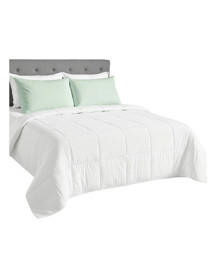 All Season Doona Duvet Lightweight Super King Bamboo Summer Quilts in White image 1
