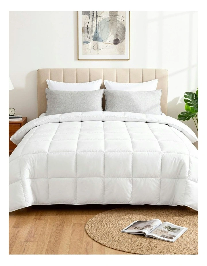 Microfiber Quilt King Size All Season Duvet Quilts 400GS in White image 3