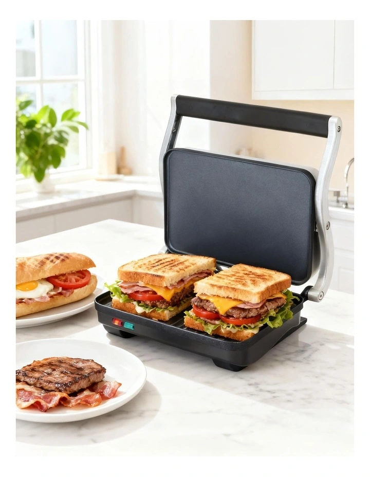 3 in 1 Sandwich Maker Steak Press Grill 1000W in Black image 3