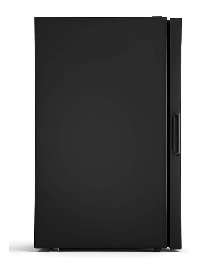 Bar Fridge 105L image 2