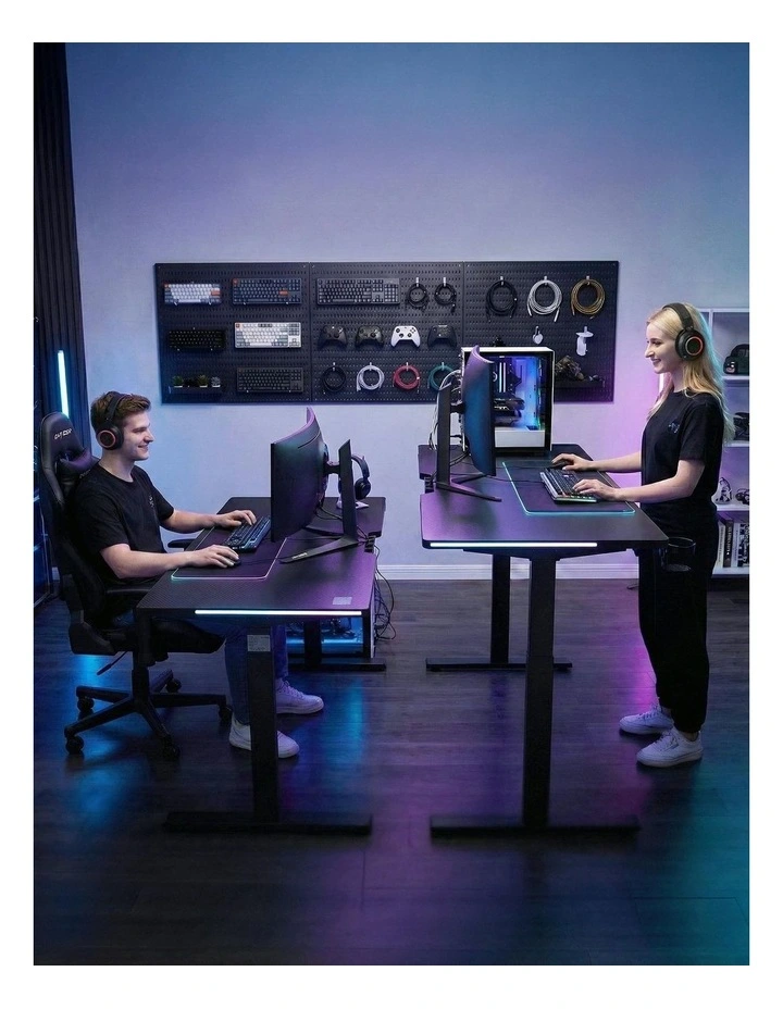 Electric Height Adjustable Gaming Standing Desk 140cm image 6